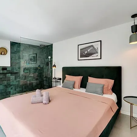 Casa de Férias Casa Maria Townhouse- Terrace-4 Bedrooms L'Hospitalet de Llobregat